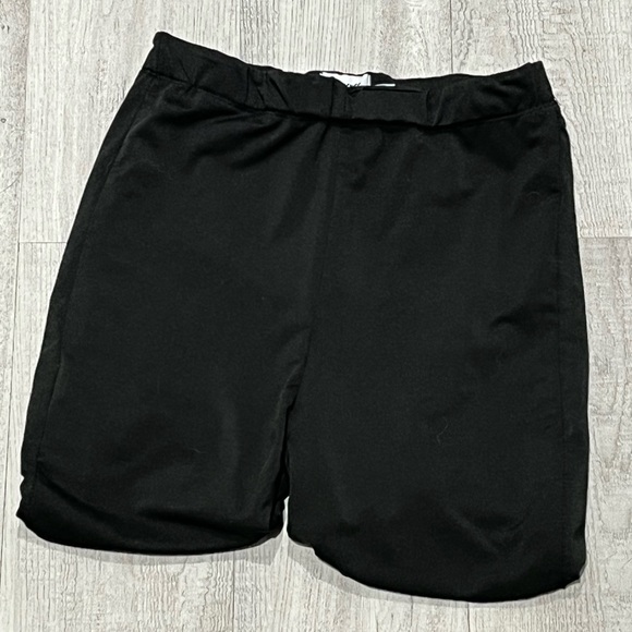 Princess Polly Biker Shorts - Picture 1 of 2